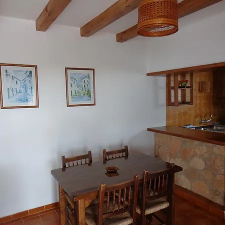 Pinares Benet Апартаменты